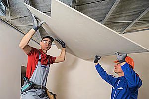 10 Étapes à suivre pour poser un plafond correctement à Laval-de-Cere